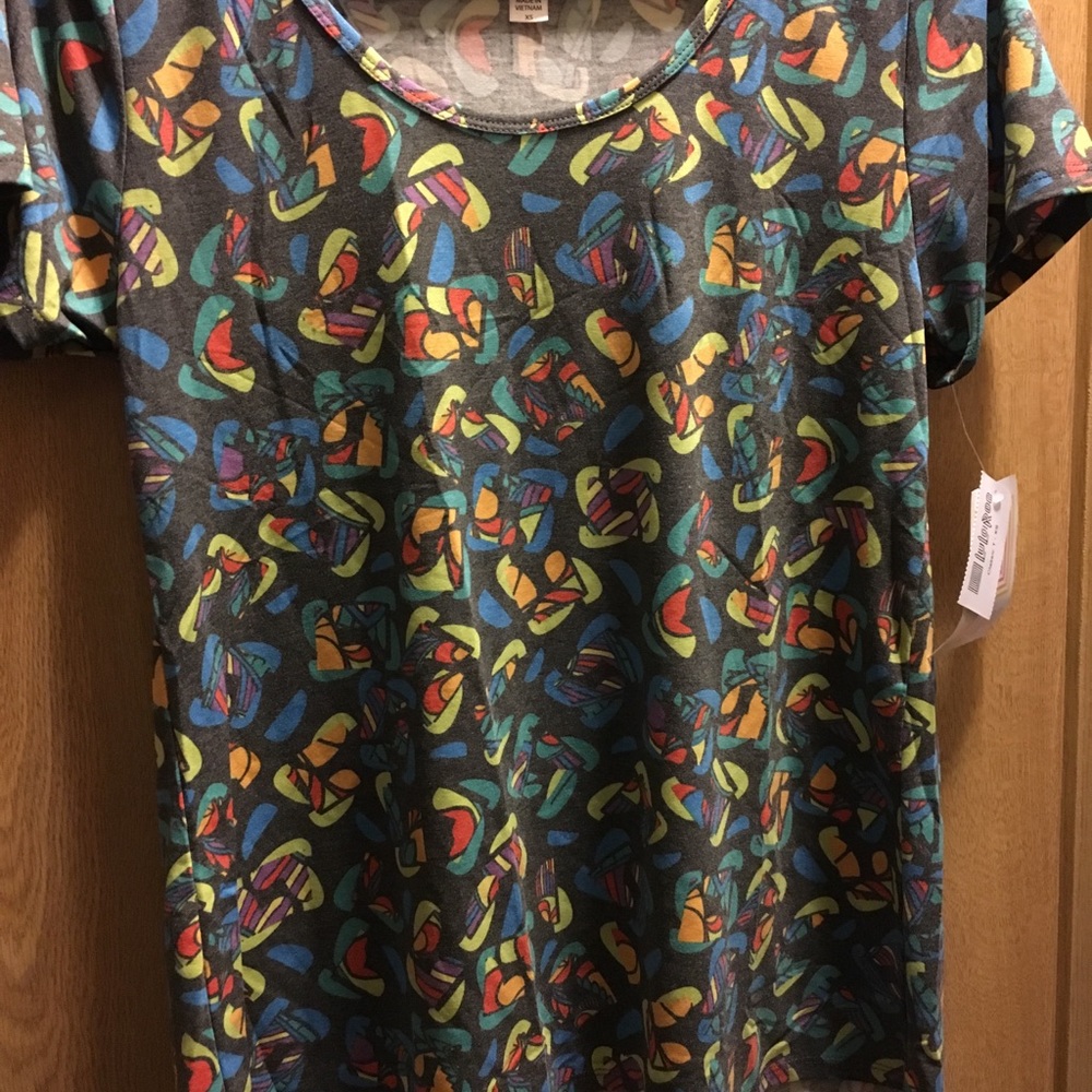Lularoe XS Classic T NWT